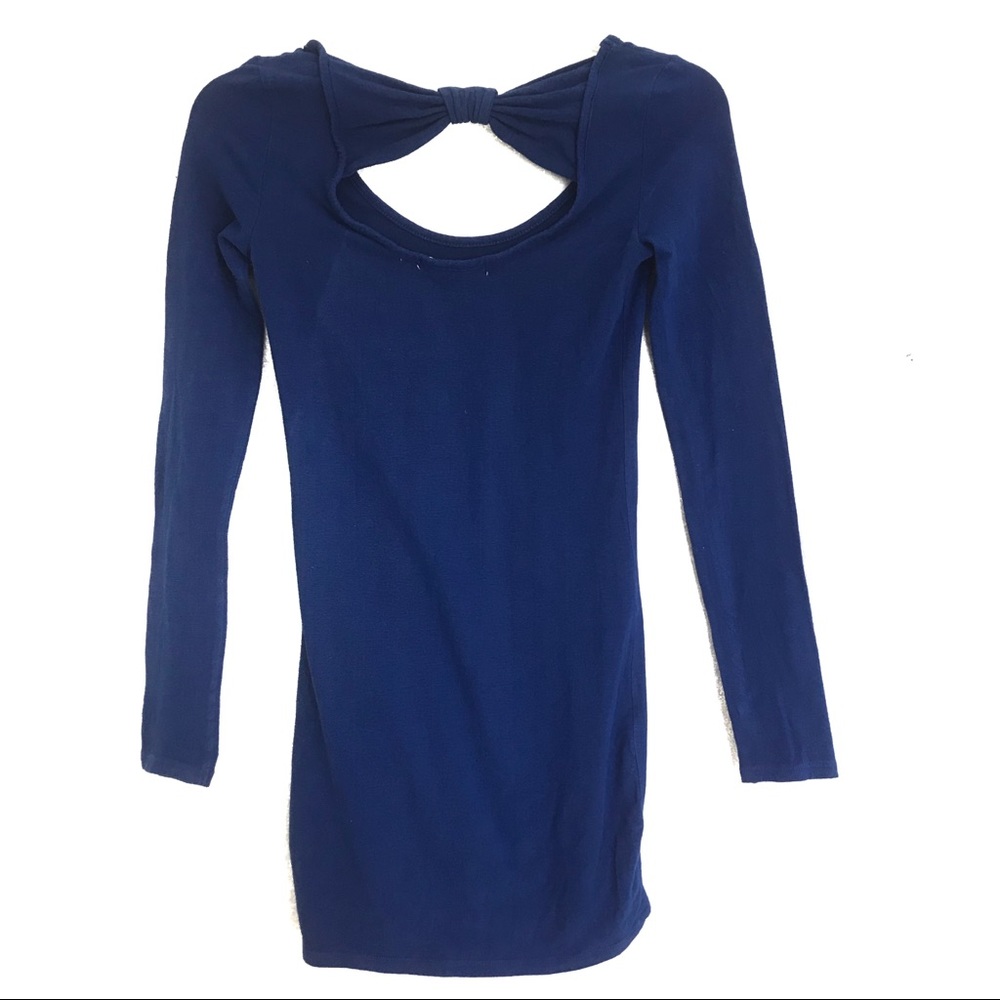 🌈Blue Back Cut Out Longe Sleeve Dress - F21